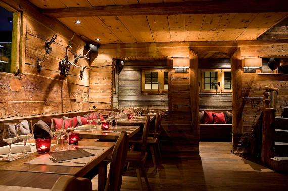 Restaurant Post Restaurant-Post-Zermatt-Schreinerei-Schnidrig-Visp-1.jpg