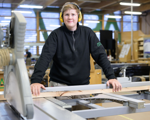 Leon Müller mueller-leon.jpg